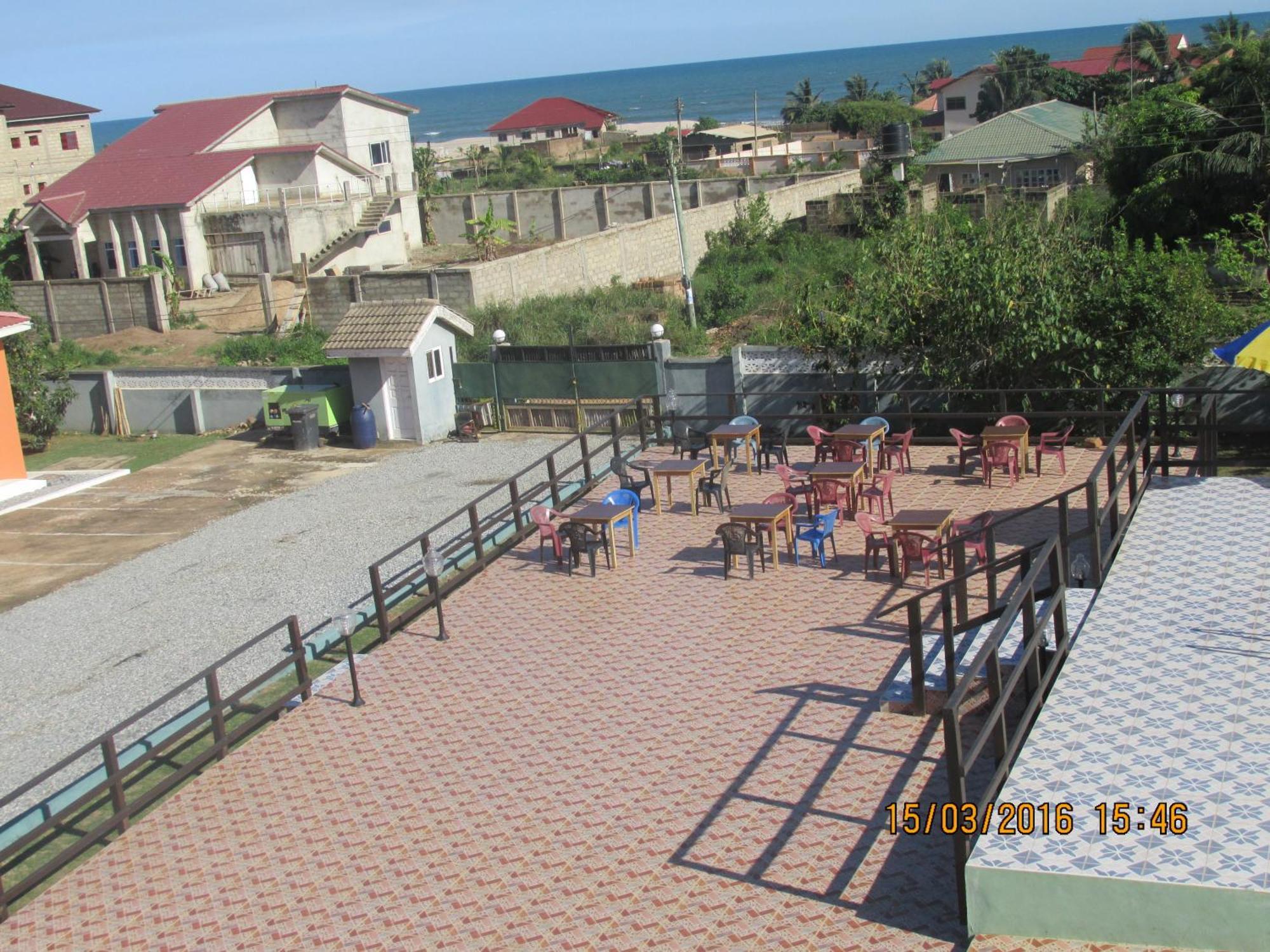 Jamaica Inn Guest House Botianaw Екстериор снимка