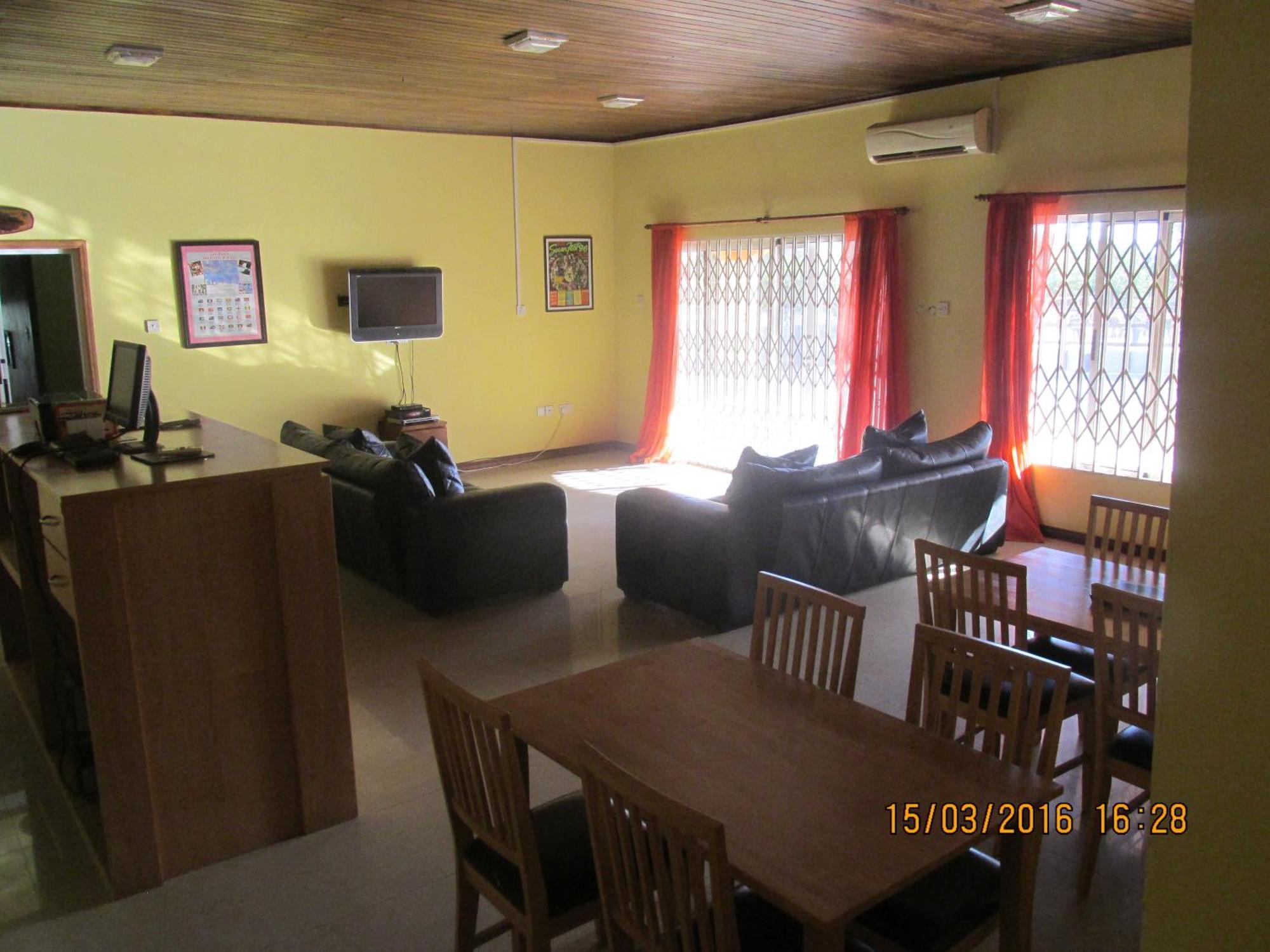 Jamaica Inn Guest House Botianaw Екстериор снимка