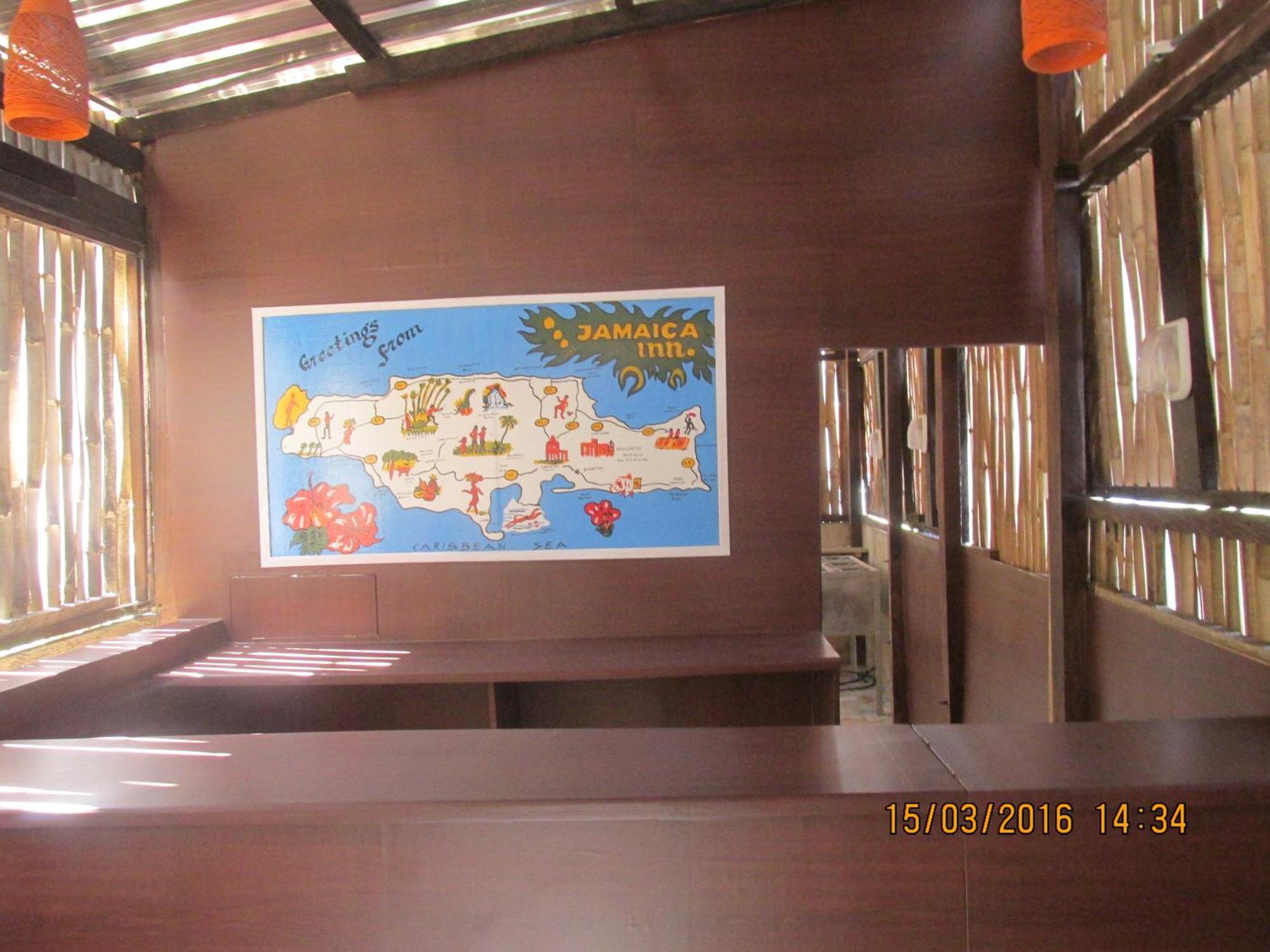 Jamaica Inn Guest House Botianaw Екстериор снимка