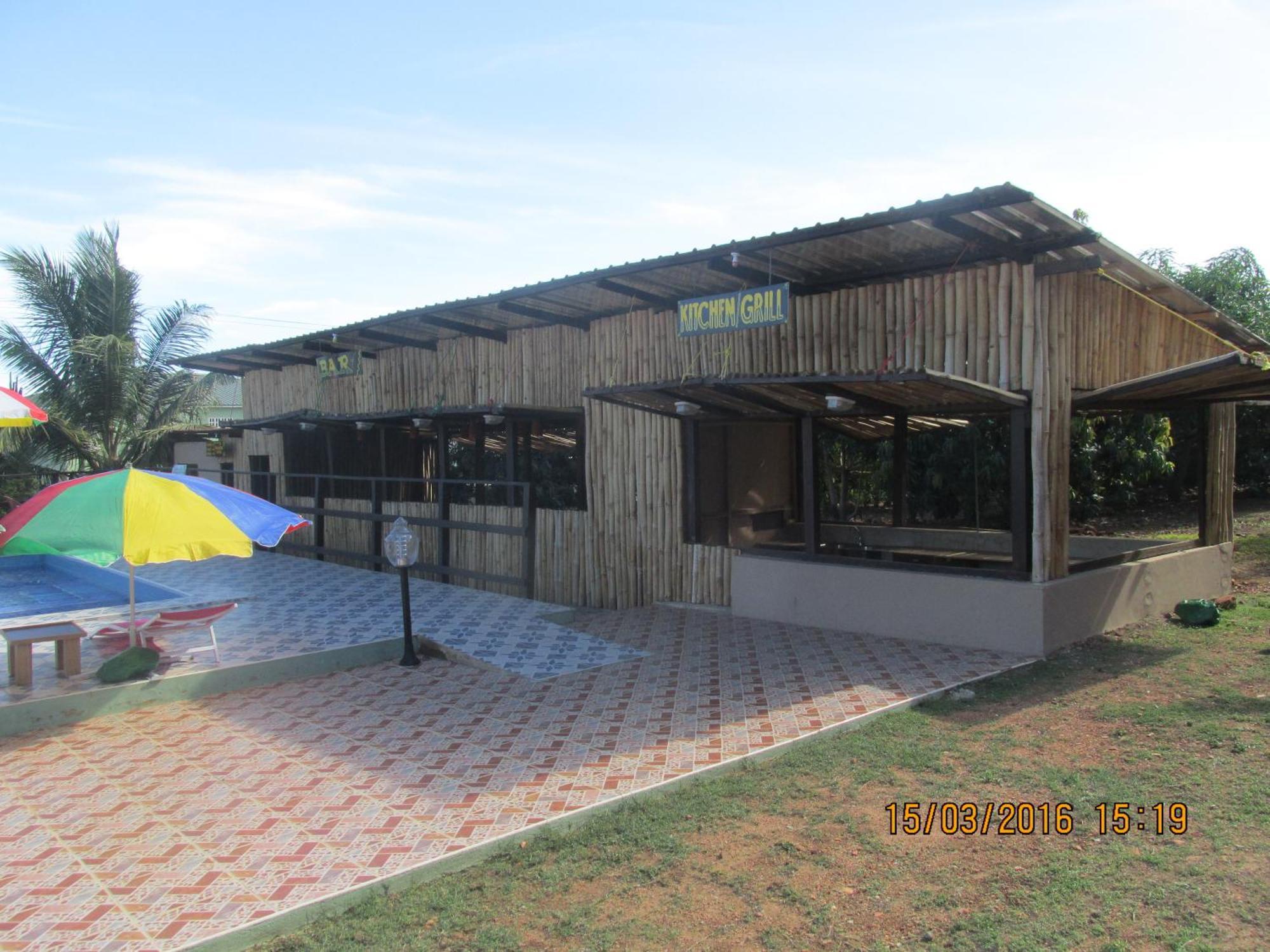 Jamaica Inn Guest House Botianaw Екстериор снимка